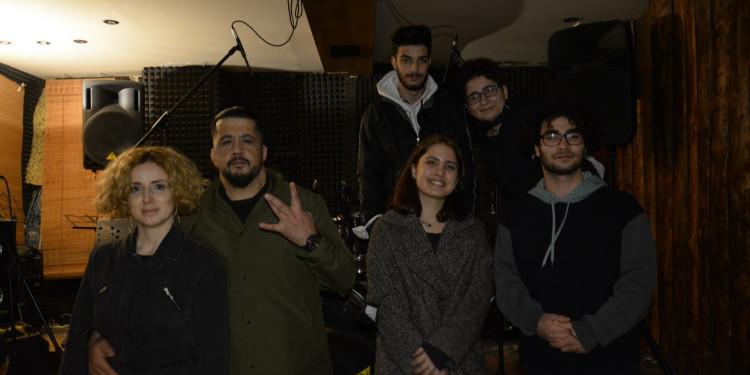 Fuat Ergin Boğaziçi Üniversitesi Öğrencileriyle Birlikte Destek Şarkısı Yaptı