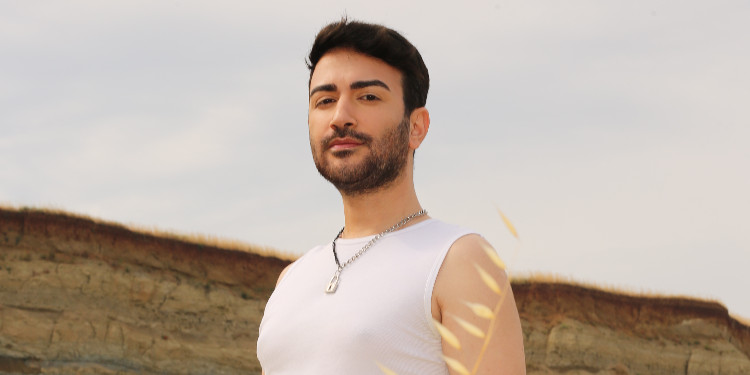Gökhan Gülbeyaz'dan Yeni Single "Tükenmiş Aşkım"
