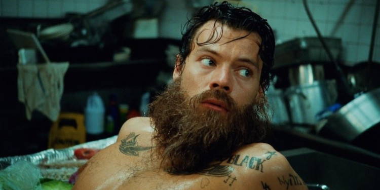 Harry Styles, Music For a Sushi Restaurant Şarkısının Video Klibini Yayımladı.