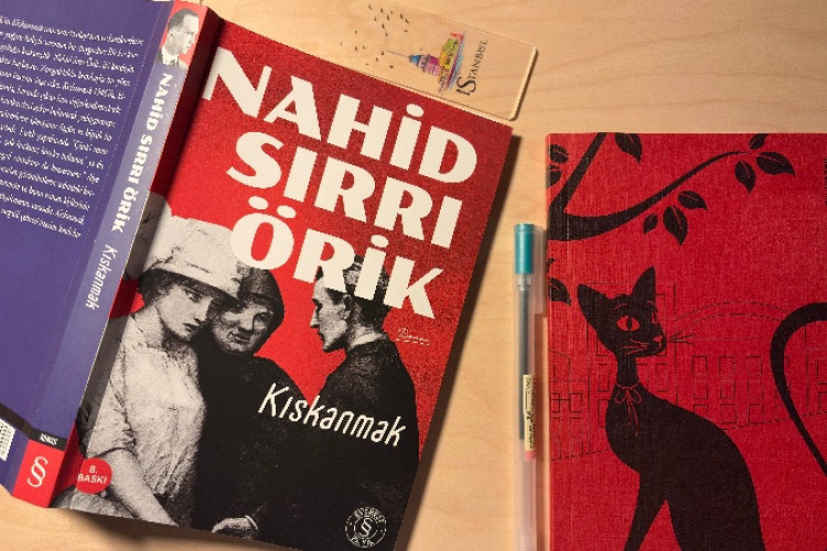 İnsanın Peşini Bırakmayan Bir İkilem: Kıskanmak - Nahid Sırrı Örik