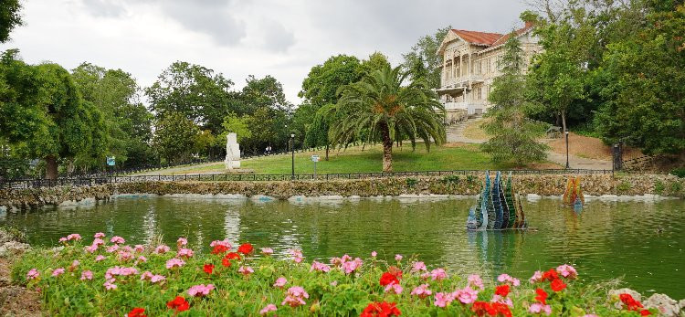 İSTANBUL’UN PARKLARI AĞUSTOS AKŞAMLARINDA MÜZİKLE BULUŞUYOR!
