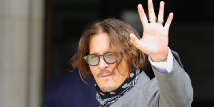 Johnny Depp, Warner Bros Tarafından Fantastic Beasts Kadrosundan Çıkarıldı!