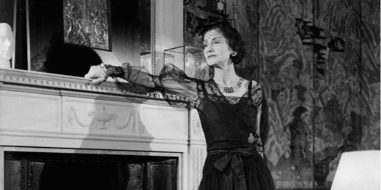 Kabare Şarkıcılığından Zirveye: Coco Chanel