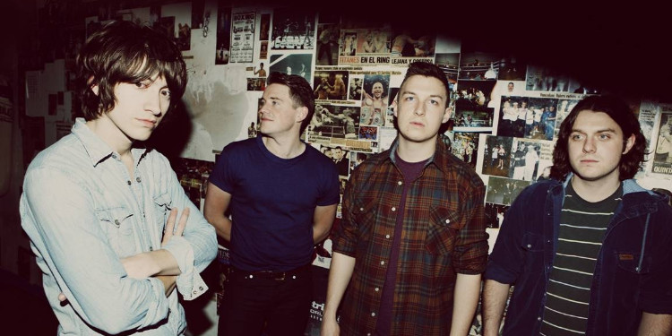 Kaçışın Gürültüsü, Dönüşün Sessizliği: Arctic Monkeys - Favorite Worst Nightmare