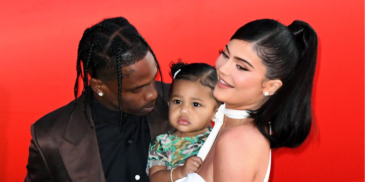 Kylie Jenner ve Travis Scott, İkinci Kez Bebek Mi Bekliyor?