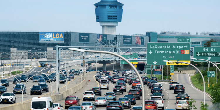 LaGuardia Airport Parking (LGA)