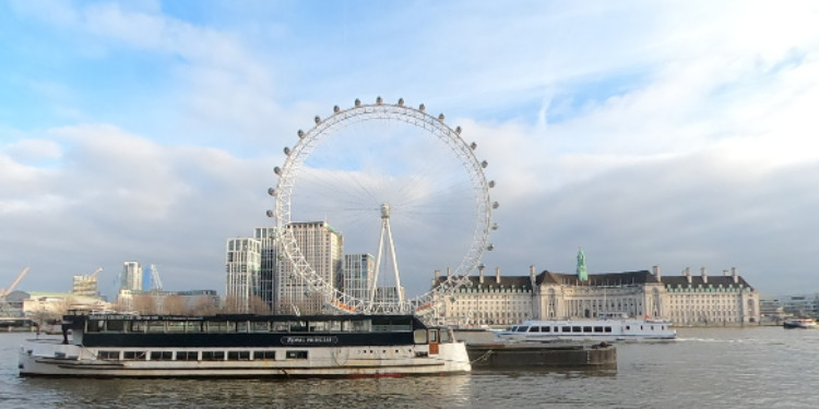 London'da Bütçe Dostu Seyahat: Bütçenizi Aşmadan Şehri Keyifle Keşfetmenin İpuçl
