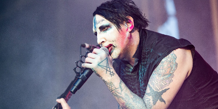 Marilyn Manson Yeni Albümünü Piyasaya Sürdü