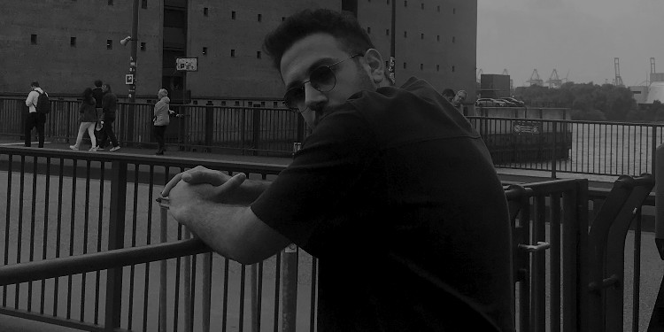 Minimalist bir anlatım, derin bir iç yolculuk: "The Story"