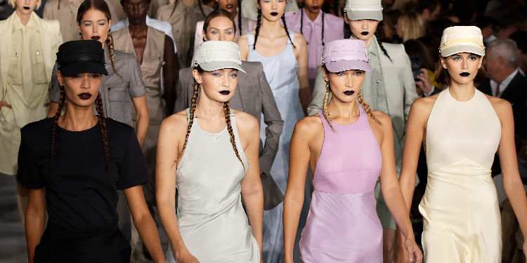 Moda Endüstrisi Sonumuzu Mu Getiriyor?
