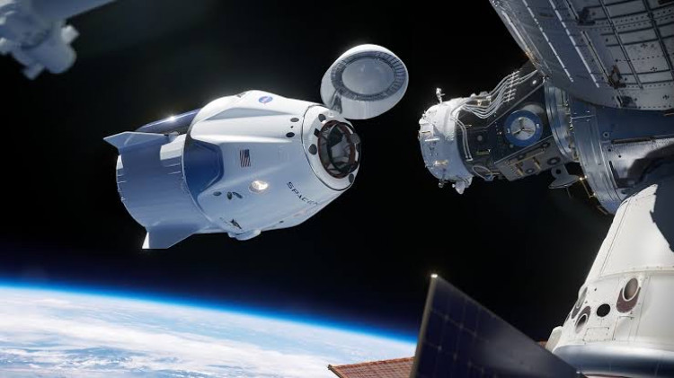Nasa Astronotları Dünya’ya Bir Space X Kapsülünde Dönüyor