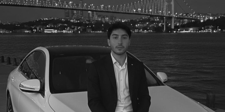 Oguz Swax Yeni Şarkı İçin Stüdyoya Giriyor!