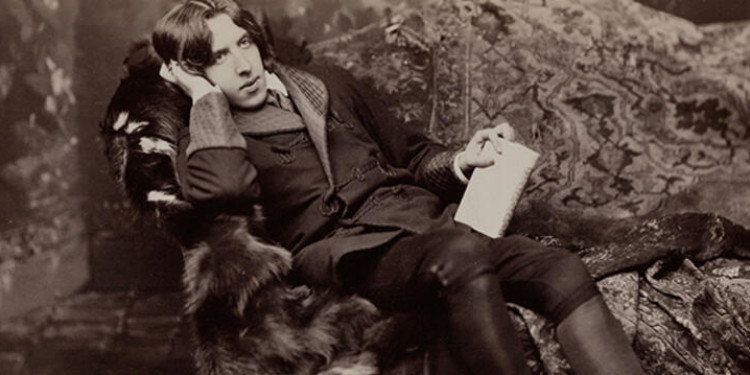Oscar Wilde'a Ünü Getiren Makalesi: Elbiseler Hakkında