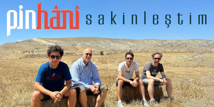 Pinhani'nin Yeni Şarkısı "Sakinleştim" Yayında!