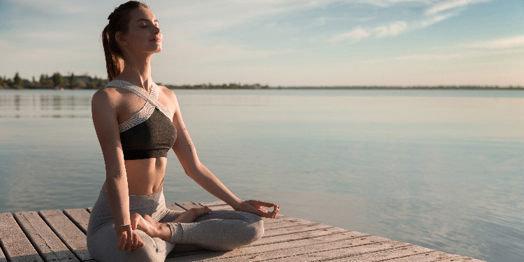 Ruhunuzu ve Bedeninizi Yoga Yaparak Besleyin