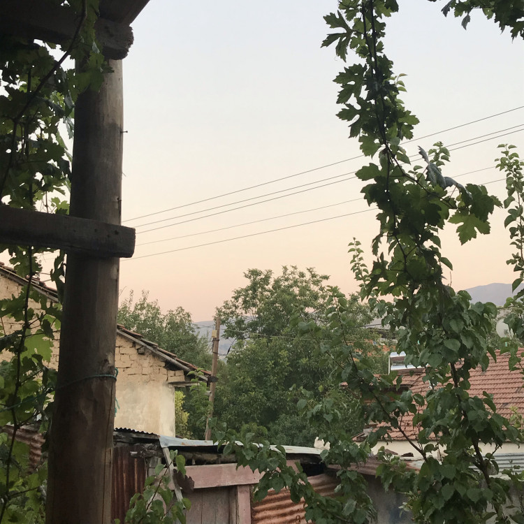 Sen biliyor musun bu aldığın 52 sayfalık Zweig kitabı, belki de aldığın  son kitap olacak