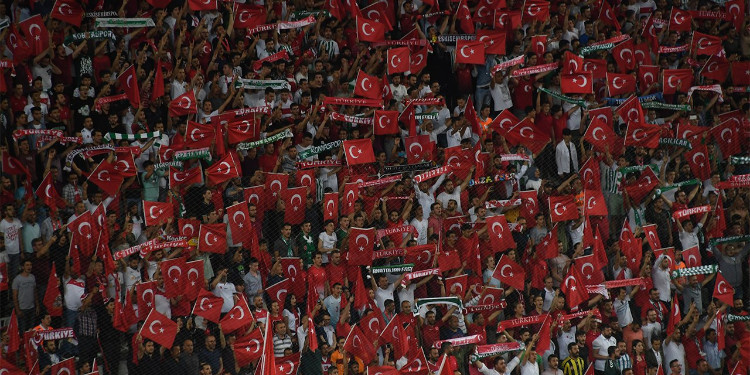 Sporun Görme Biçimleri: İzlemek mi, Deneyimlemek mi?