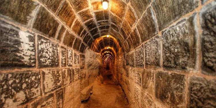 Tarihi Gaziantep Kalesi'nde Tüneller Ve Su Alanı Bulundu