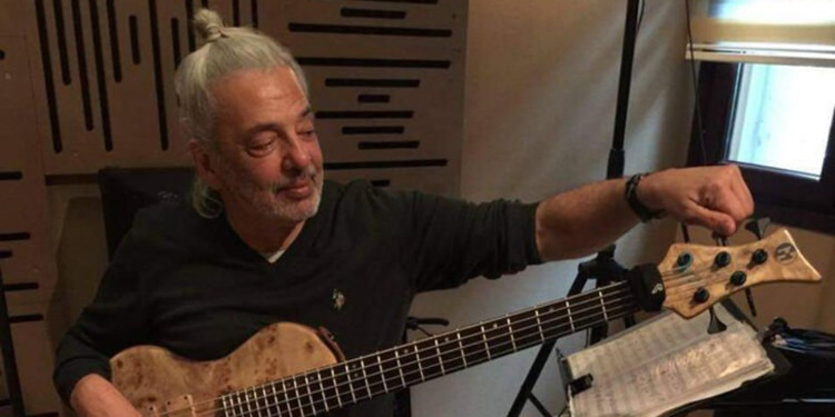 Türk Müziğinin En İyi Bas Gitaristlerinden İsmail Soyberk Hayatını Kaybetti