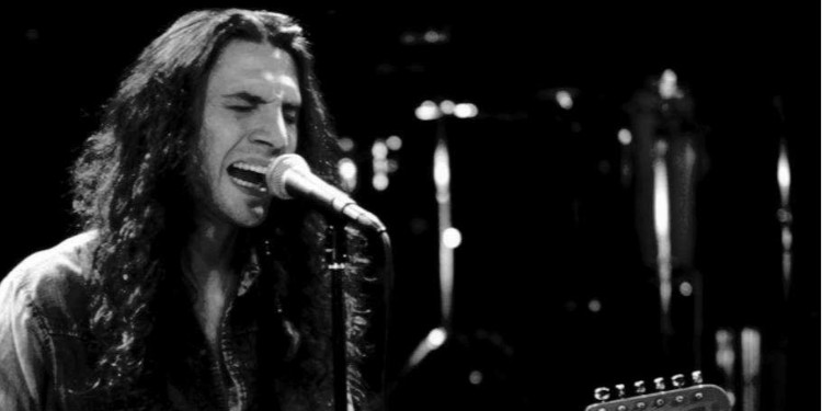 Türk Rock Müziğinin Efsanesi Yavuz Çetin