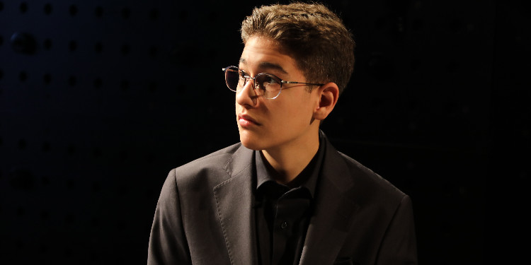 Türkiye’Nin Yetiştirdiği Genç Caz Müzisyeni Hakan Başar İle Röportaj