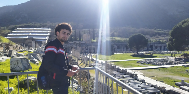 Üniversite Öğrencisinden Beklenen