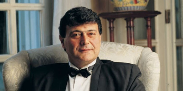 Usta Sanatçı Ferdi Özbeğen'in Hayatı Film Oluyor
