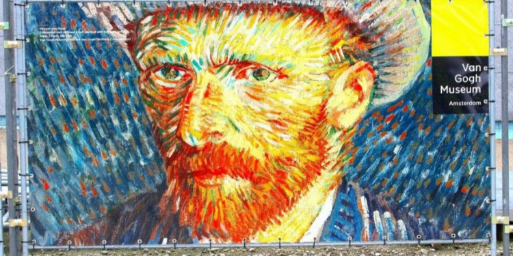 Van Gogh Müzesi, Sanatçının Eserlerinden İlham Alan Parfümler Çıkarıyor.