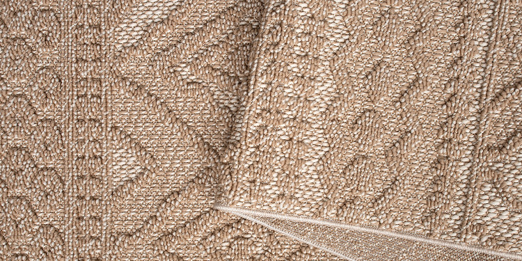 Vintage Halı Temizliği ve Bakımı: Uzun Ömürlü Kullanım İçin İpuçları