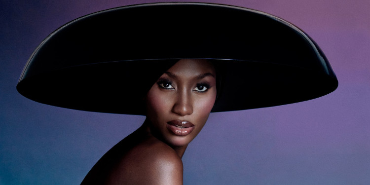 Vogue Fransa'nın İlk Sayısı Çıktı!
