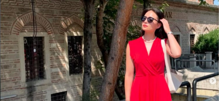 Yetenekli Yazar Ayşen Yuva  ile Söyleşi