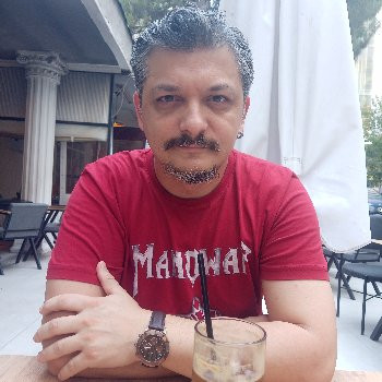 Emre Çakmakoğlu